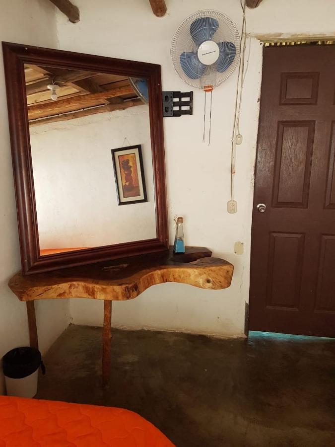 Bed and Breakfast Mi Casa En La Playa Escuintla Exterior foto
